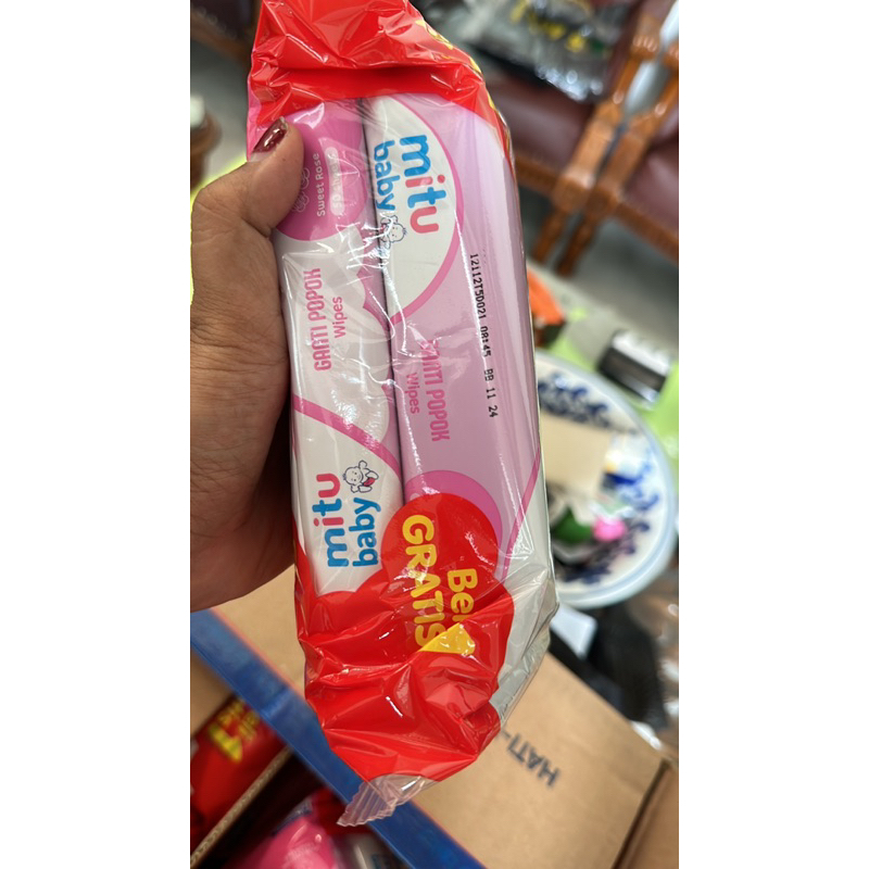 Buy one get one tissue basah mitu 50S