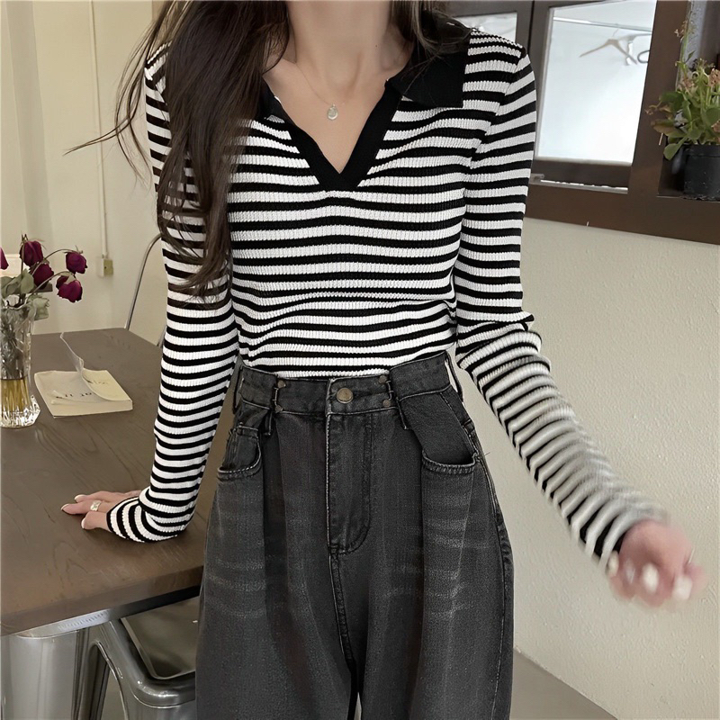 Kaos Kerah Rajut Wanita - T-shirt Kra Vneck Salur