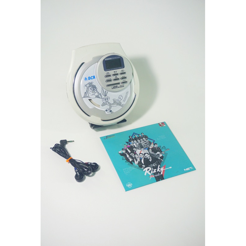 Discman BCA looney tunes white colour (restock)