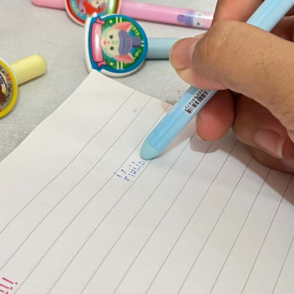 Pulpen Erasable karakter Duffy and Friends tinta biru model Cute Lucu / Pen bisa di hapus karakter Imut Unik / Stationary Fancy Kekinian favorit anak kualitas terjamin bisa grosir dan COD