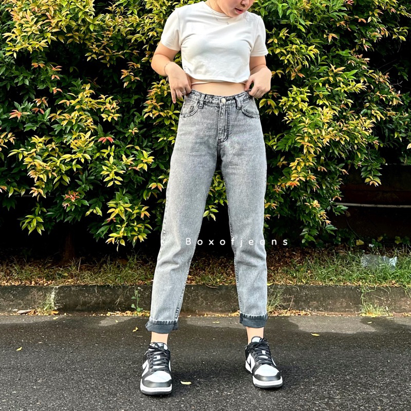 Boxofjeans - Highwaist MOM Jeans - DUSTY GREY