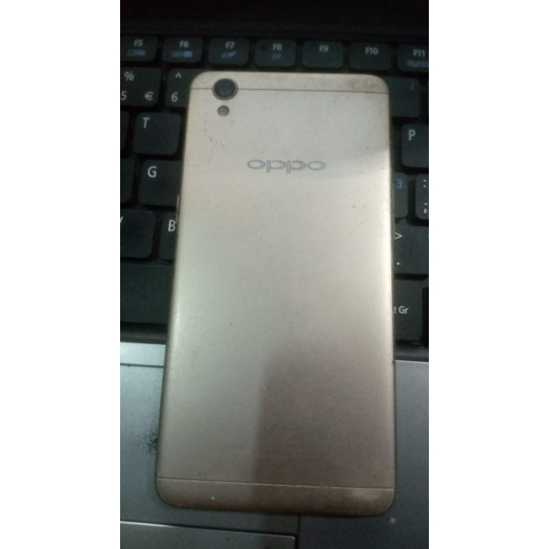 Oppo a37 minus retak nyala