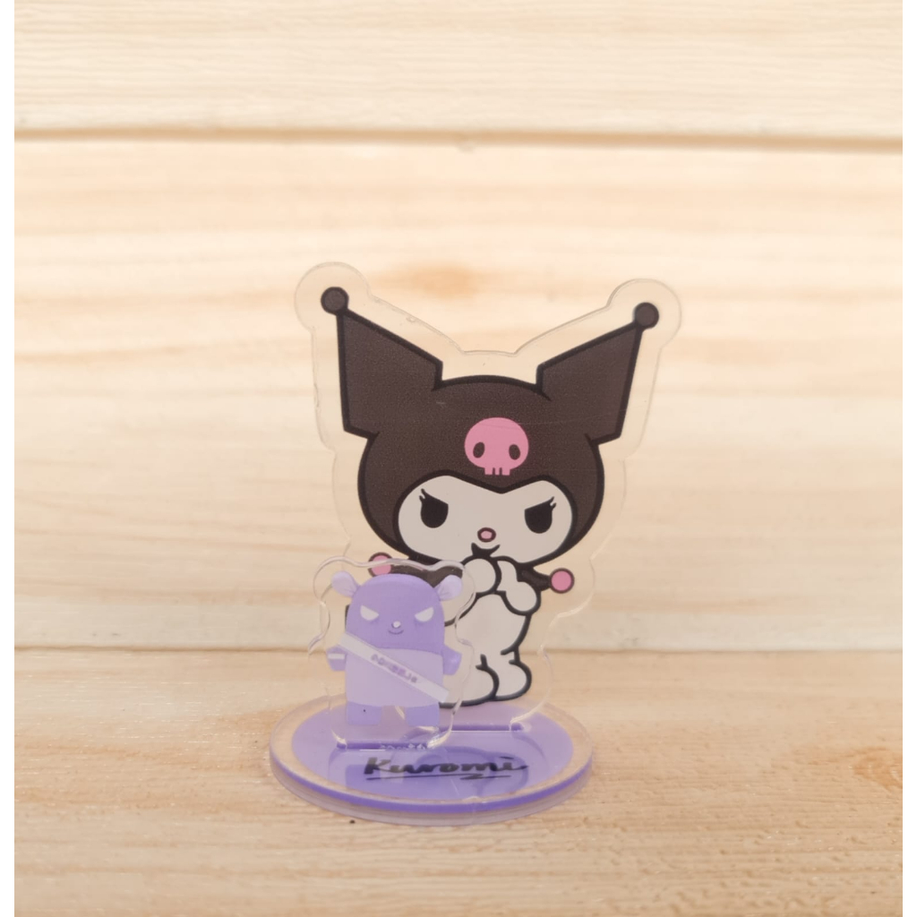

STAND JEPITAN KERTAS AKRILIK KUROMI (6.5CM)