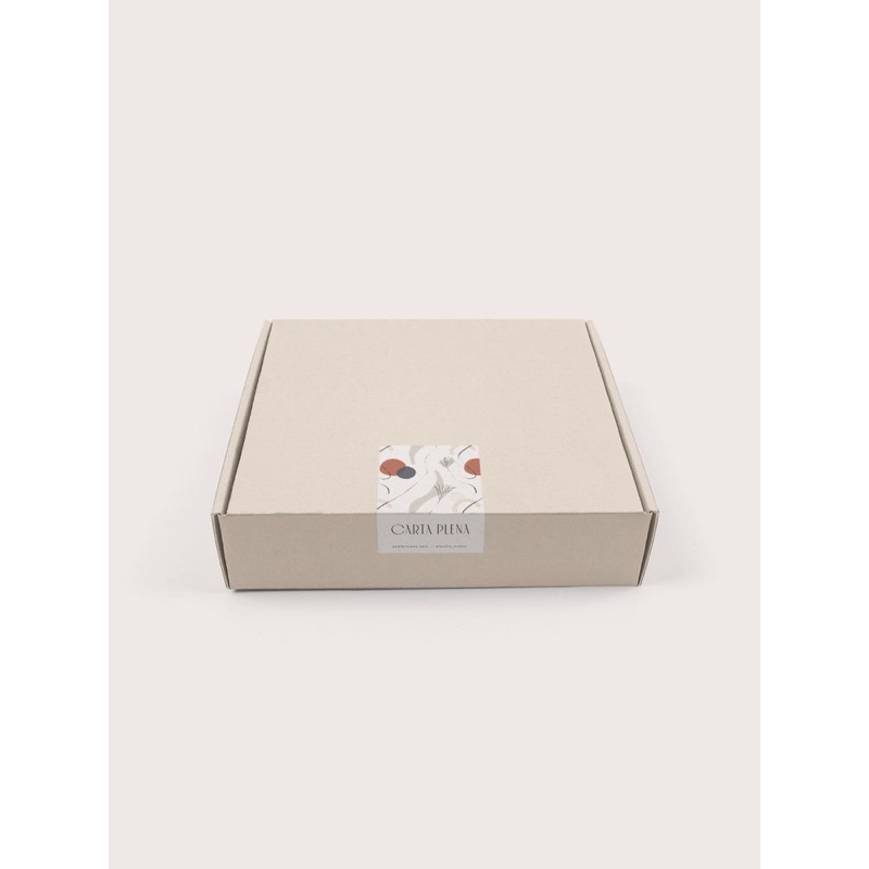 

Box Packaging & Kartu Ucapan Hanya Untuk Sarung