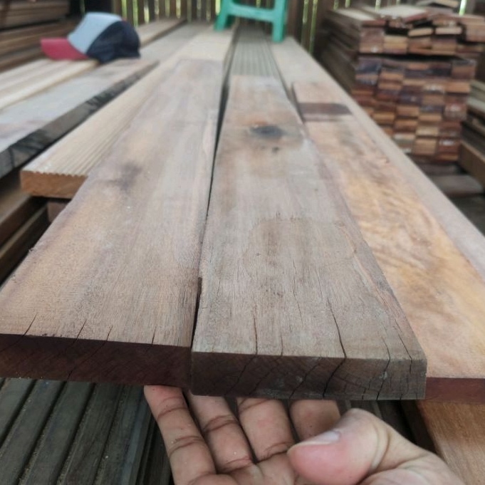 PAPAN PAGAR LANTAI KAYU KUMEA KERAS NO SERUT PJG 100 CM