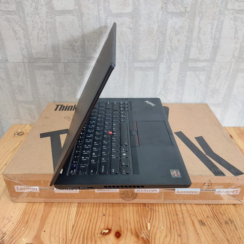 Laptop Lenovo Thinkpad A485 Amd Ryzen 5 Pro 2500 Ram 8Gb/dobledrive SSD 128+HDD 500Gb Amd Radeon Vega 8