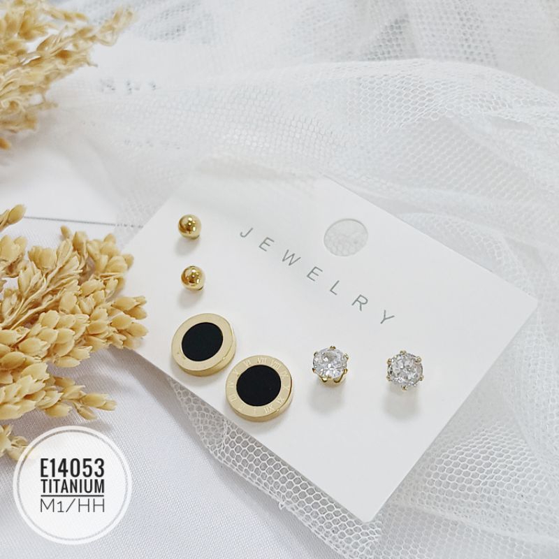 Anting Titanium stud romawi set gold E14053