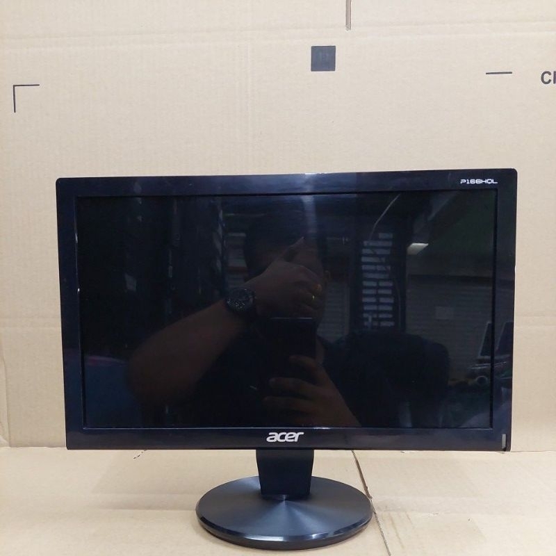 Monitor/Lcd LED 16 Inci Wide