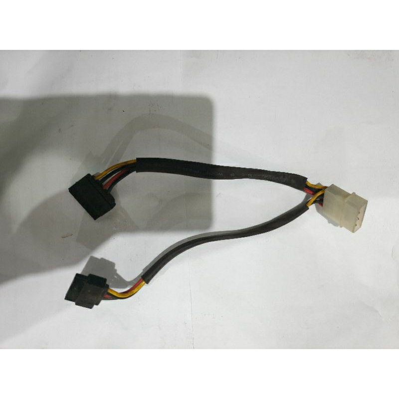sambungan power sata to molex 4pin