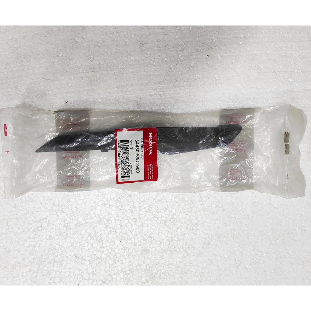 GARNISH R SIDE KANAN HONDA CS1 64480-KWC-900 ORI
