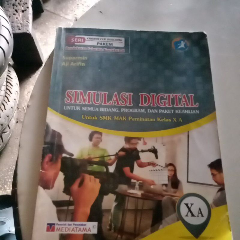 Buku paket siswa SMk Simulasi Digital