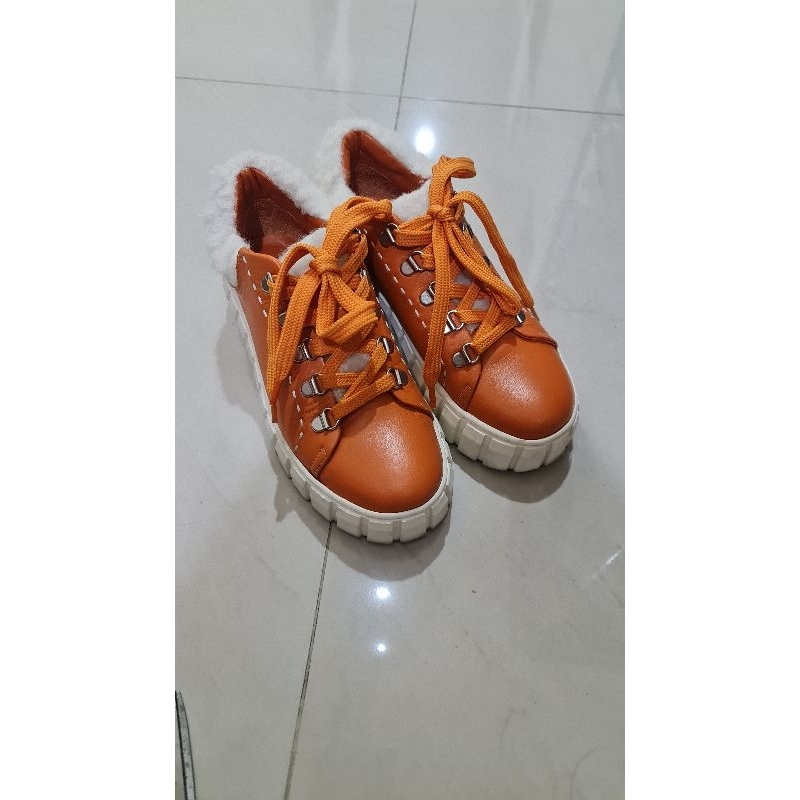 Preloved sepatu pierre cardin cewek