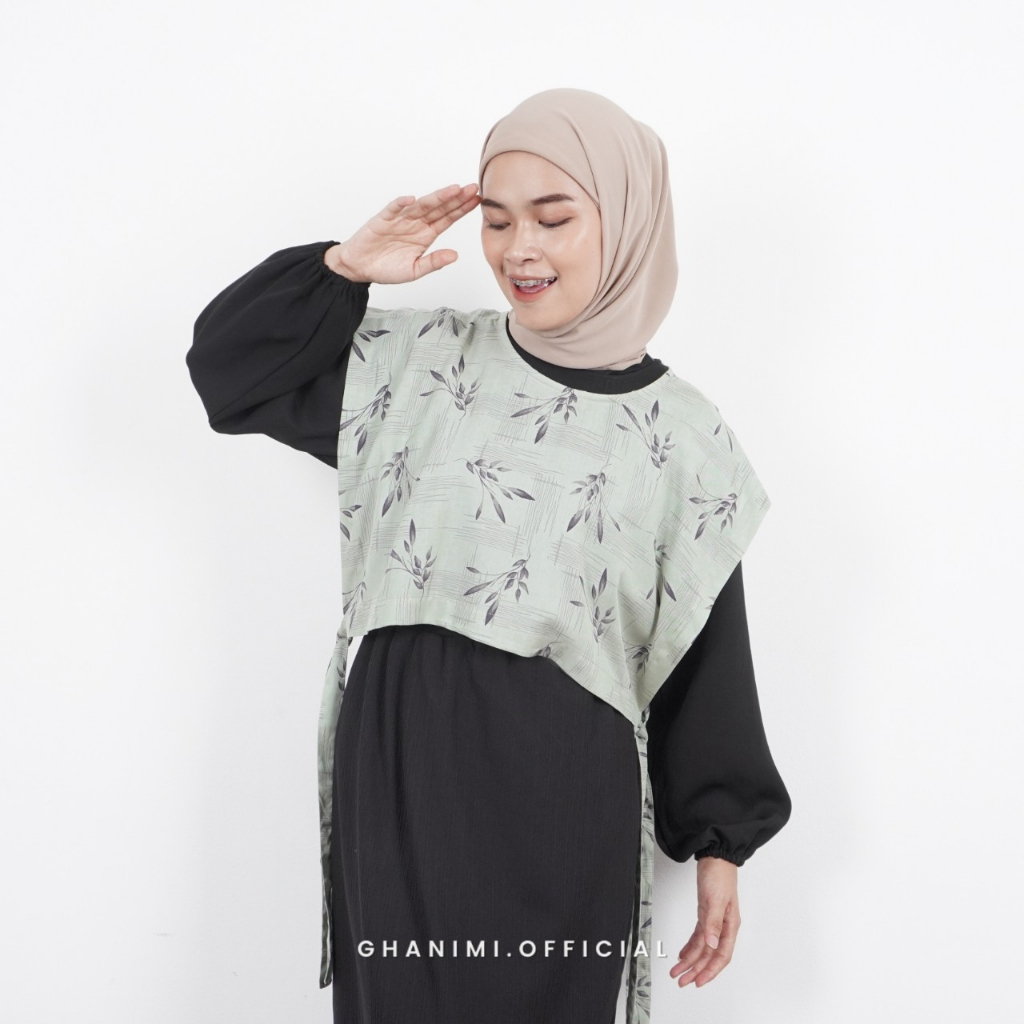 Ghanimi - Trisha Vest / Rompi Rayon Motif / vest korean style kekinian / vest tali motif crop top / outer motif tanpa lengan