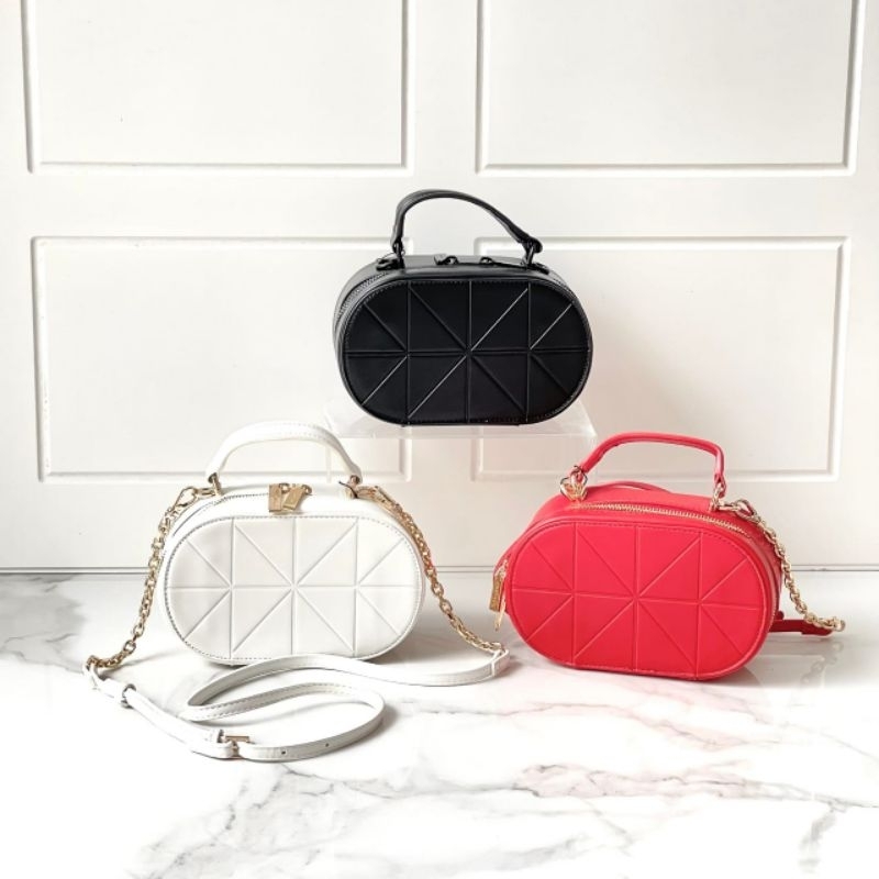PROMO SALE Tas pedro selempang jinjing hitam putih merah