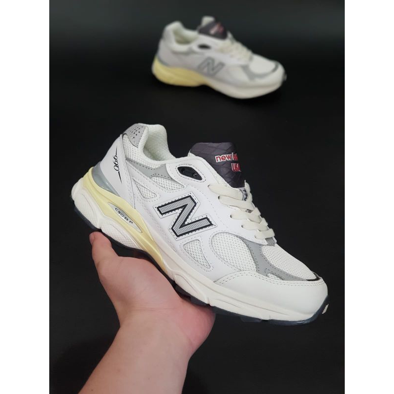 sepatu New Balance 990 V3 made in USA