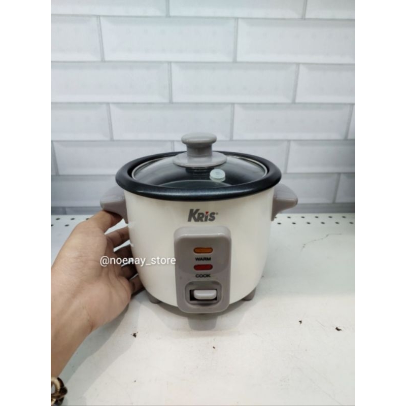 NS20211065 Mini Rice Cooker 0.3 Liter,putih