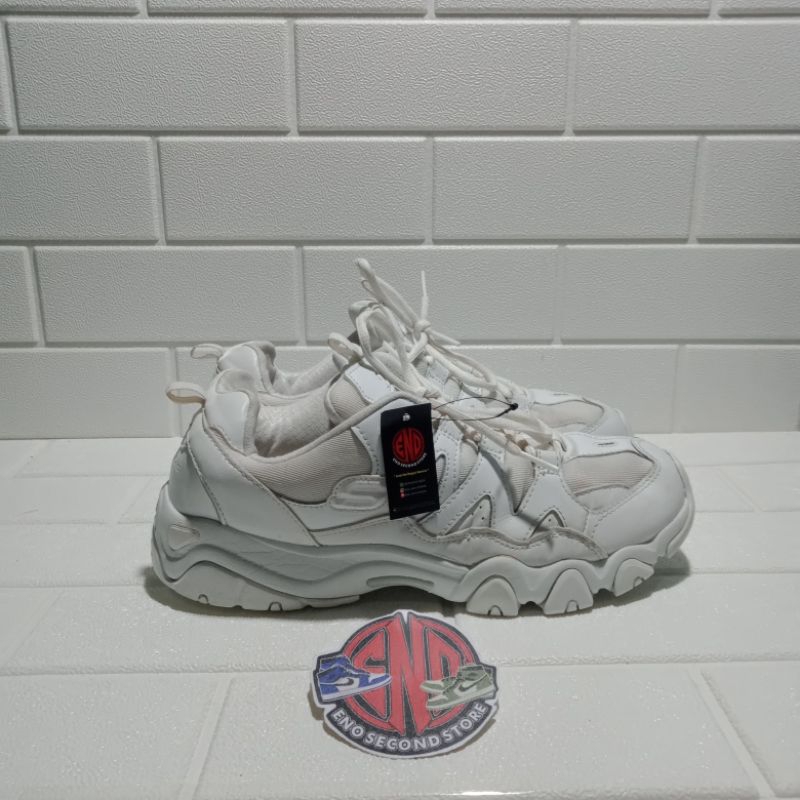 Sepatu Pria Sneakers Keren Skechers D'lites Putih Original size 39