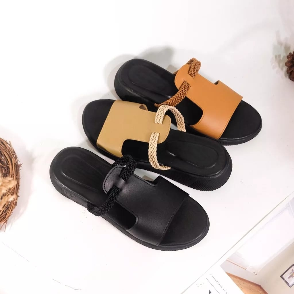 ZARA // Sandal Wedges Wanita Terbaru Kekinian NADIA // Sandal Wanita Wedges Nadia