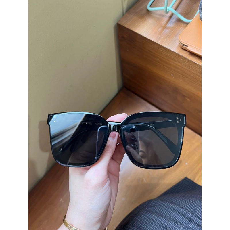 Gentle Monster Her 01 Black Original