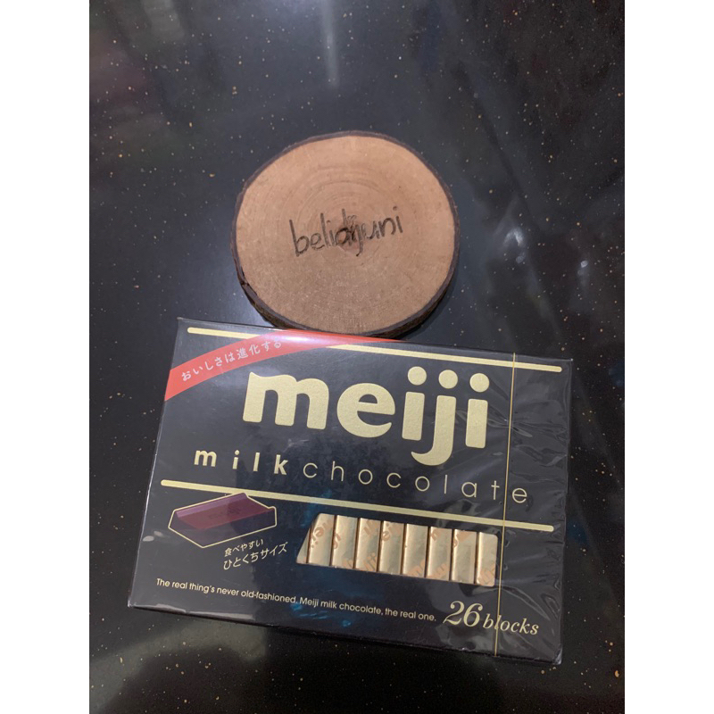 

meiji chocolate matcha strawberry milk and dark japan