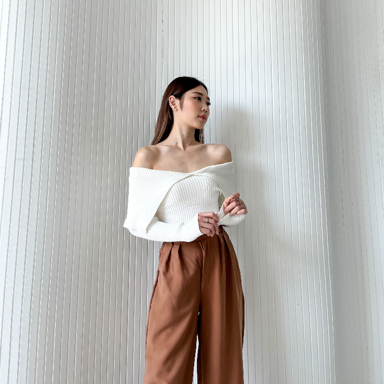 Taera Off Shoulder Knit Top / Off Shoulder Top / Atasan Rajut / Korean Blouse