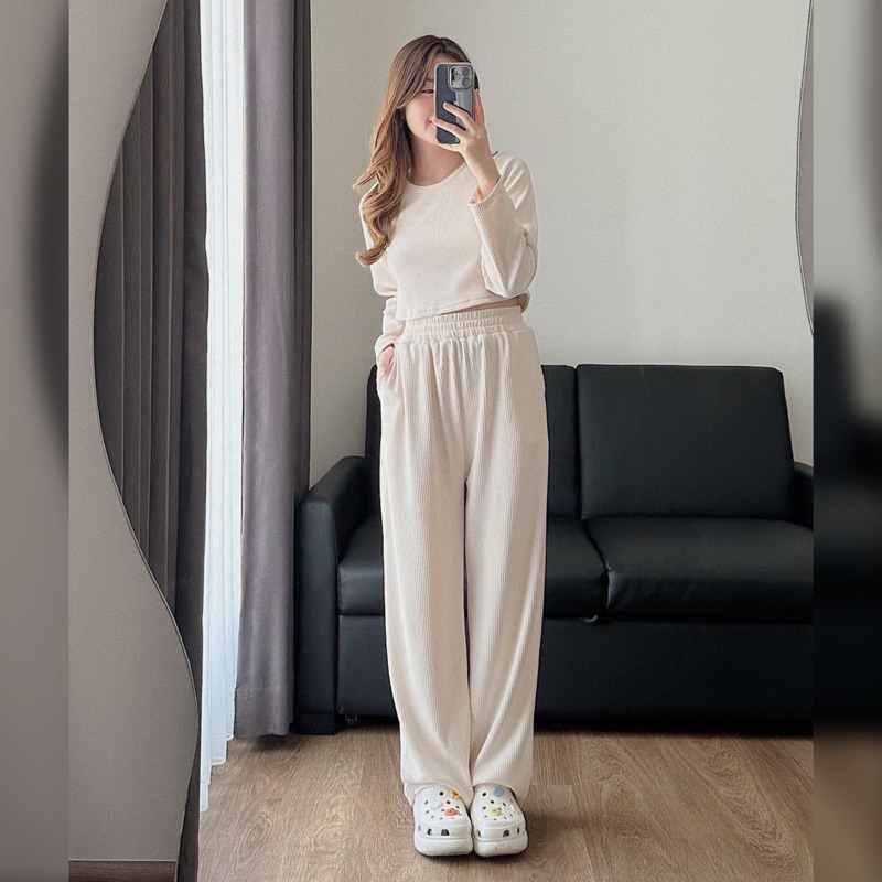 lookatmeofficial - Winny One Set - Setelan Wanita Bahan Knit Lengan Panjang