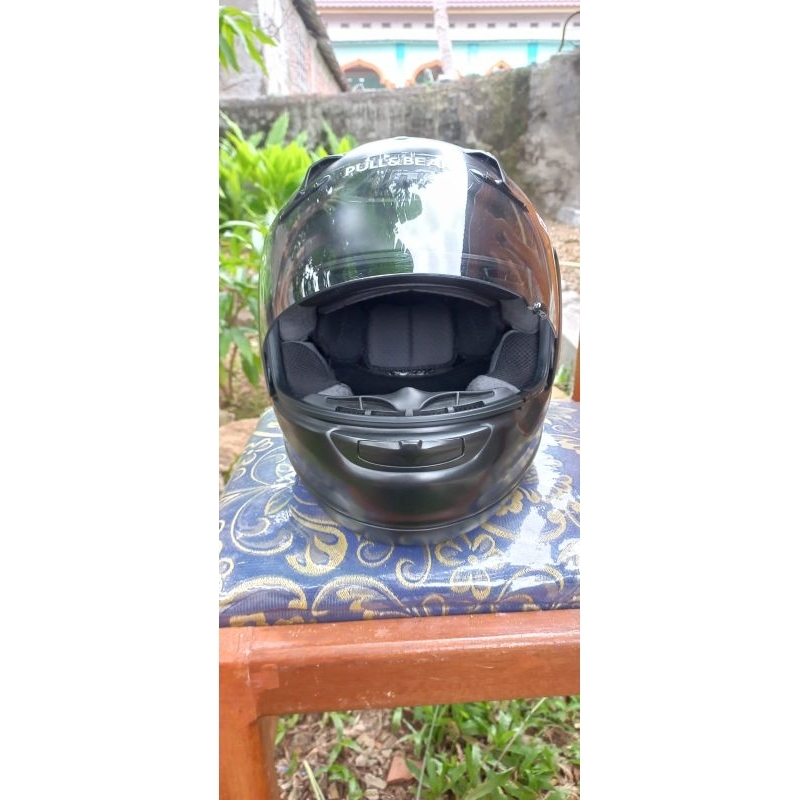 Helm Arai Astro IQ black matte / gunmetal.  Second original