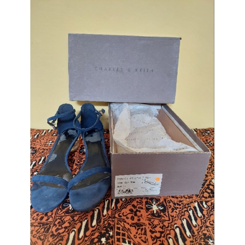 preloved charles & keith sandal