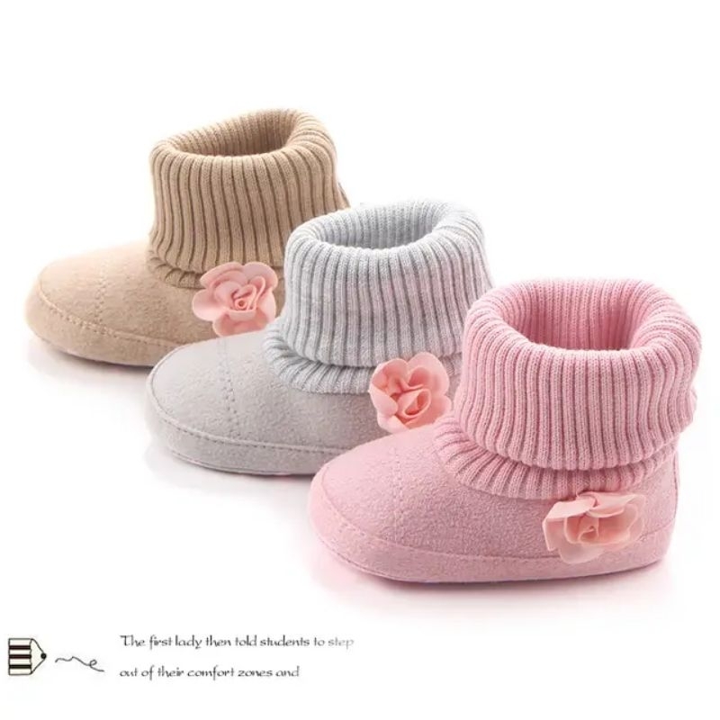 Sepatu Boots Bayi Perempuan Prewalker Baby Shoes S330