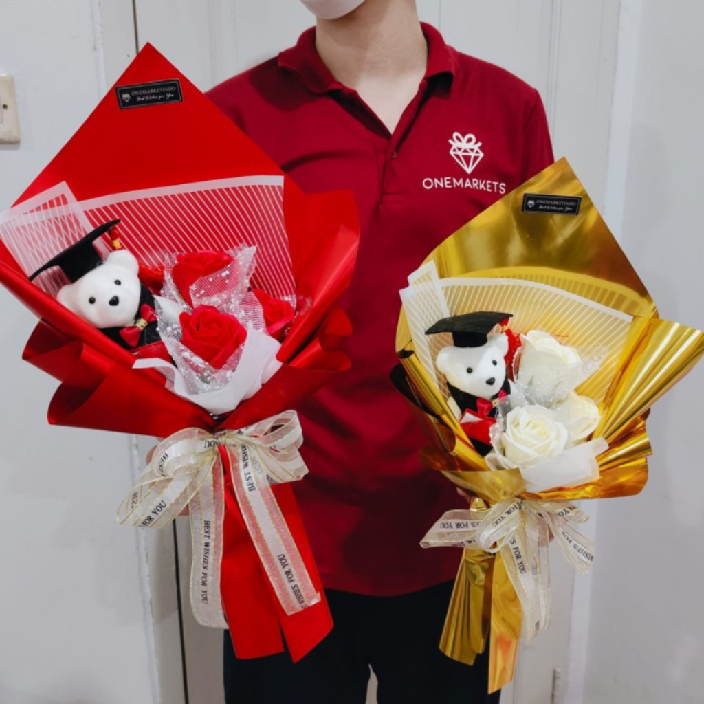 

Buket bunga wisuda / Kado wisuda murah / Boneka wisuda HW004