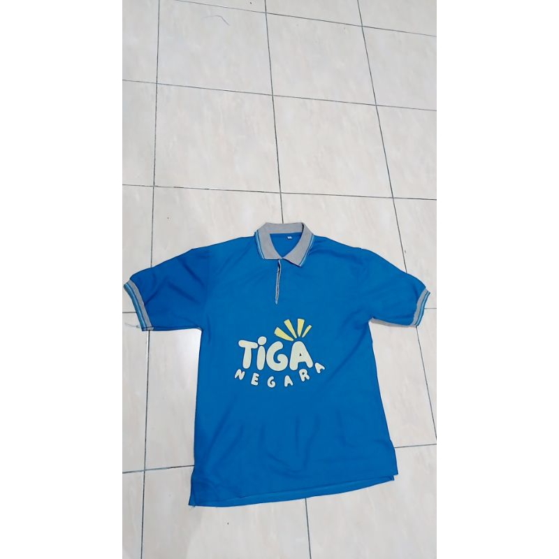 Baju hadiah tidak terpakai