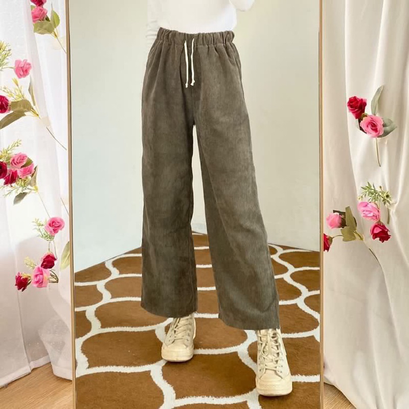 [PRELOVED] Celana corduroy hijau army