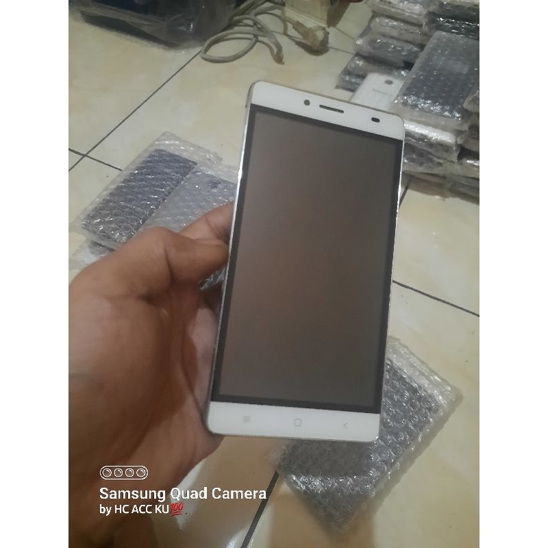 lcd ken mobile R7