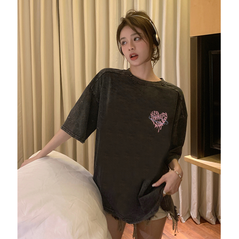 baju kaos wanita lengan pendek heart graffiti kaos wanita korean style kaos oversize wanita import