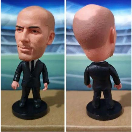 Figure Miniatur Pelatih Bola ZINEDINE ZIDANE