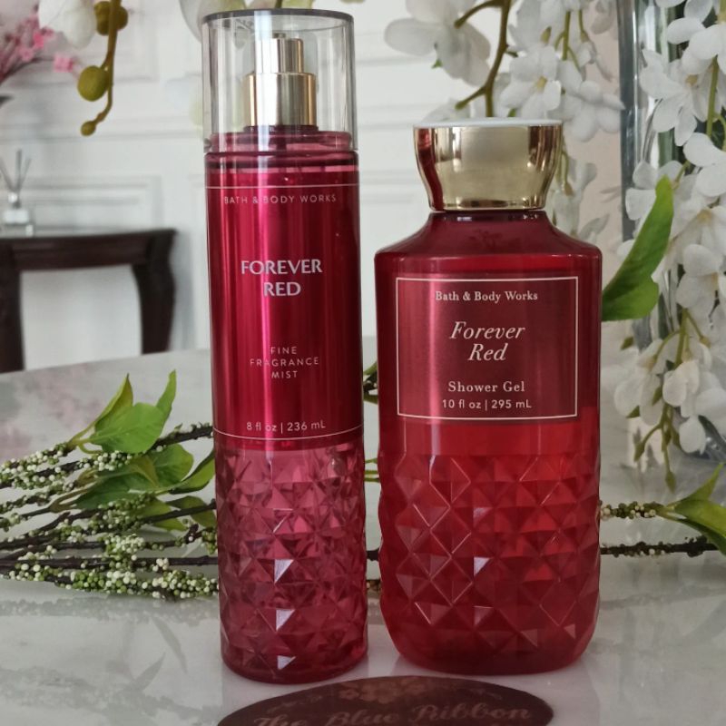 NEW PACKAGING !! BATH AND BODY WORKS FOREVER RED