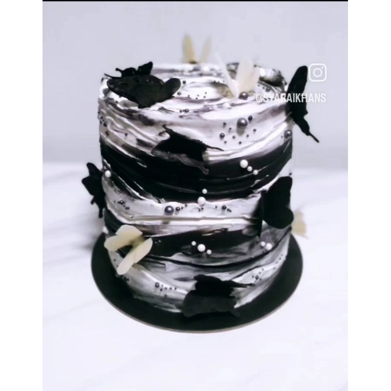 

/Kue Ulang Tahun/ Cake Ultah/ Monocrom/Monocrom Korean Wavy Cake