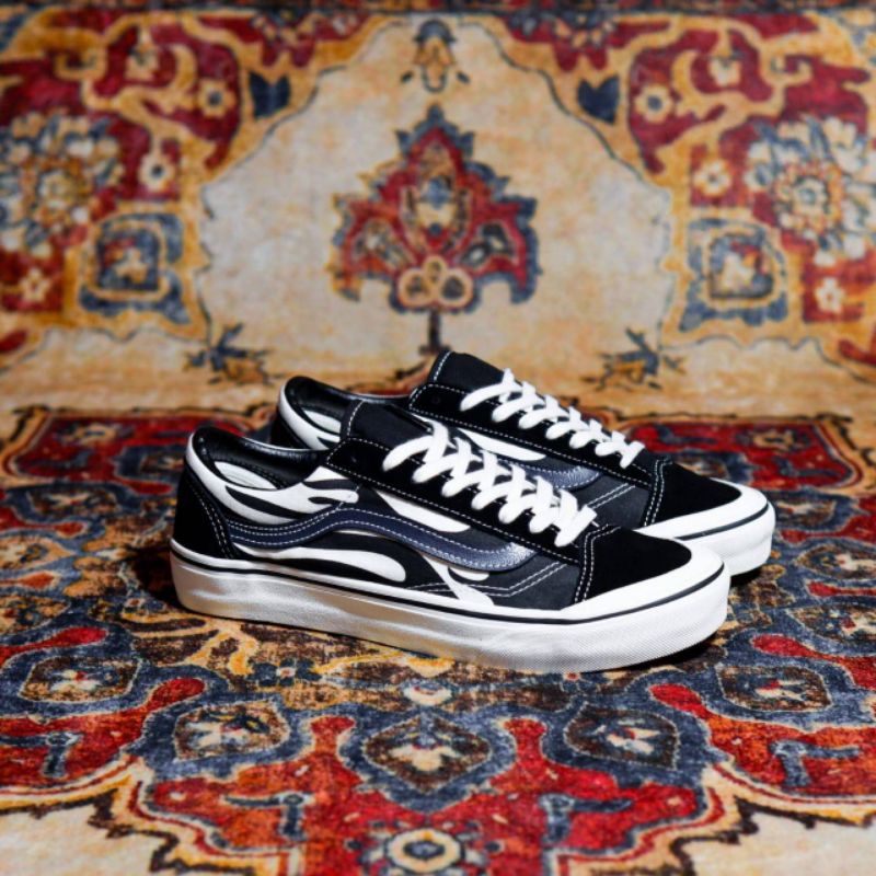 Style 36 Decon SF Flame Black White