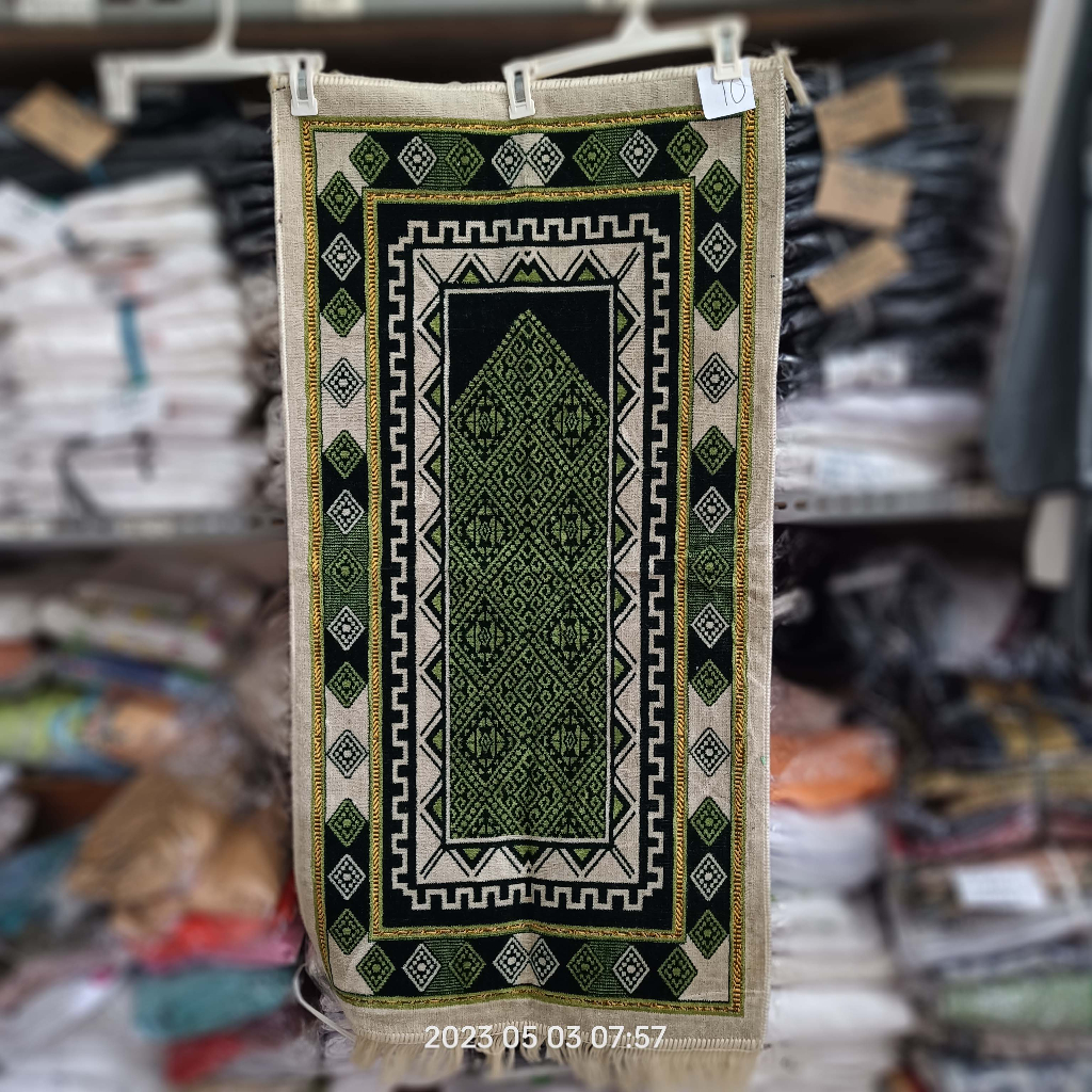 Sajadah Sholat Sedang, Prayer Rug Karishma (Pilih Motif)