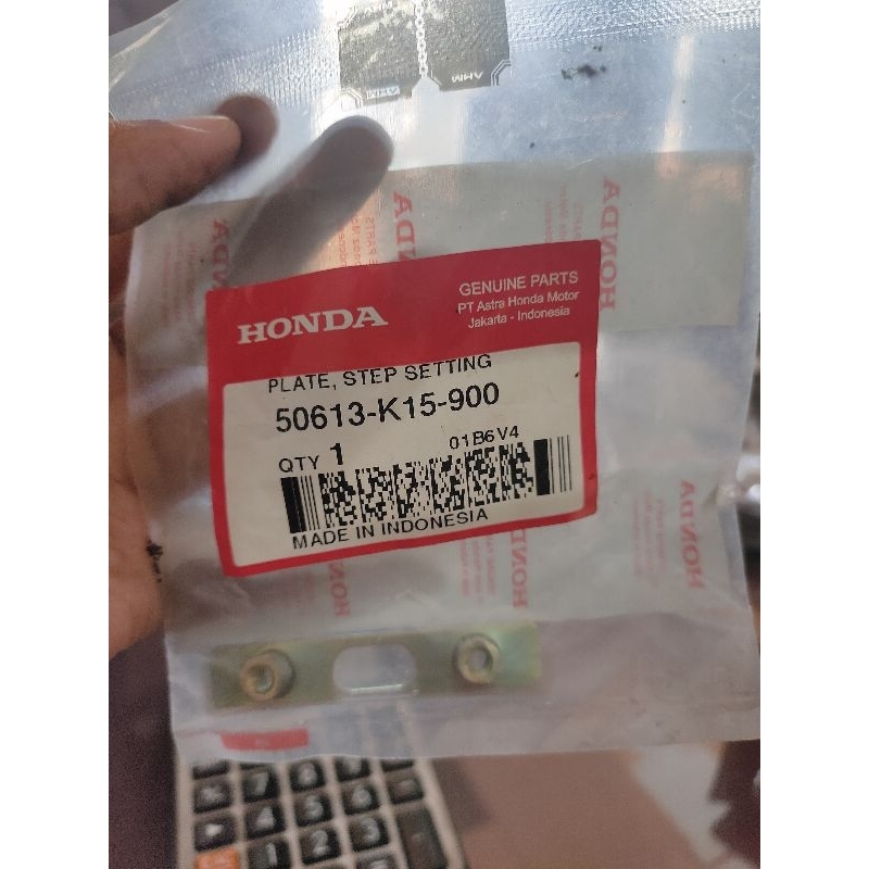 Besi Plat footstep depan Honda cb150R ORI AHM PLATE, STEP SETTING 50613-K15-900