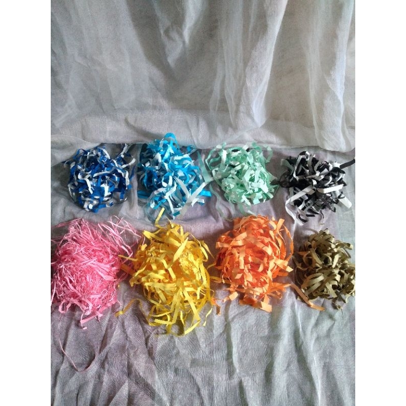 

(per gr) Kertas Serut Cacah Hampers| SHREDDED PAPER |Kertas untuk Box Hampers