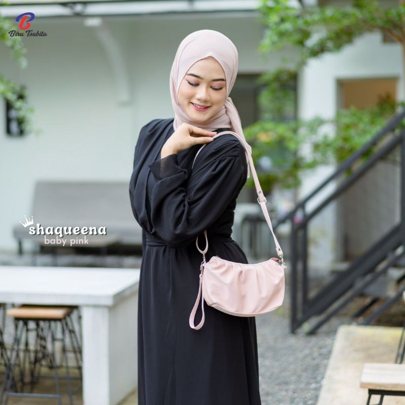 shaqueena bag