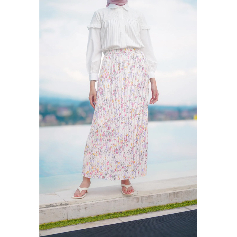 HijabChic x ZytaDelia Tavisha Fleuria Skirt
