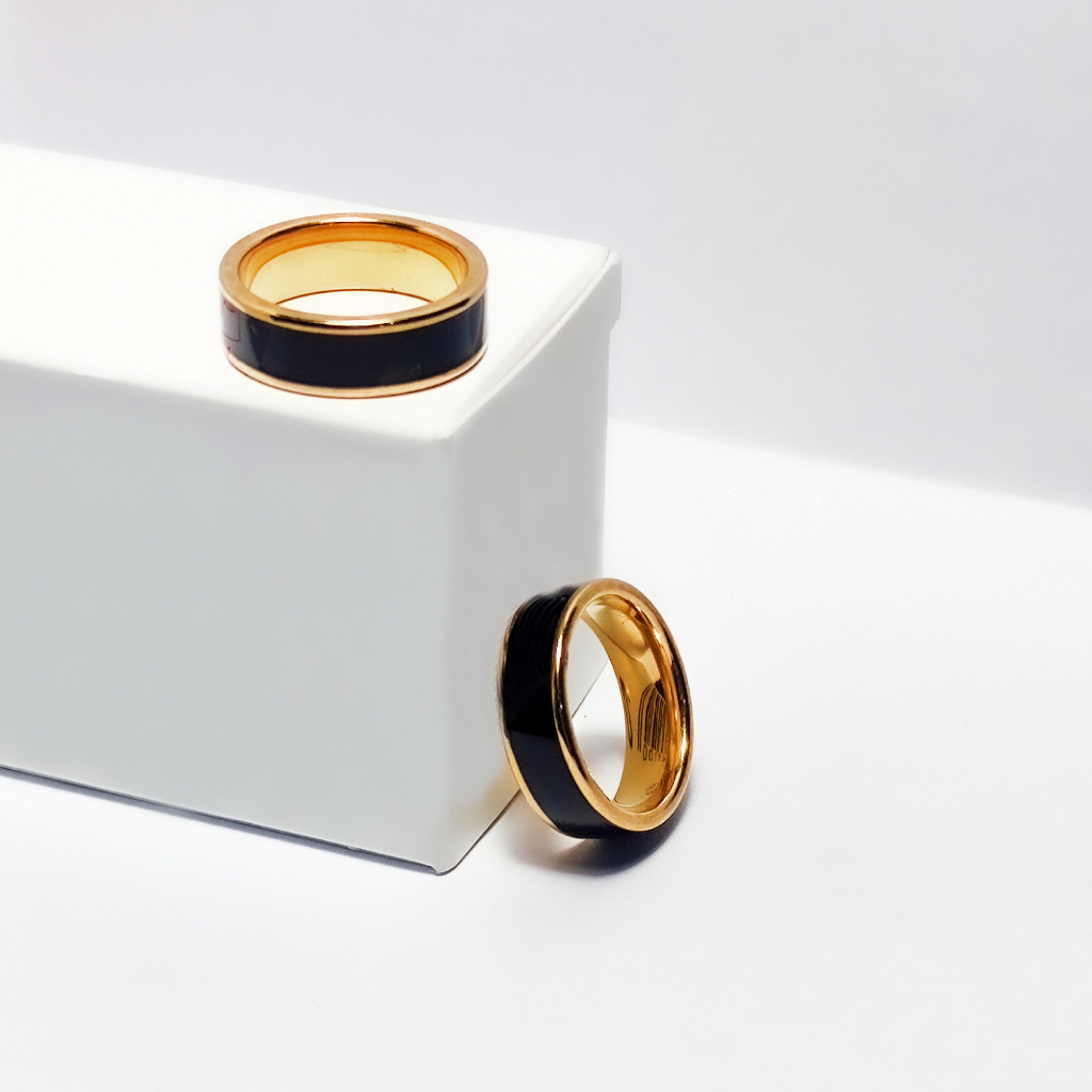 Cincin Bahan Tungsten Warna Emas Hitam Untuk Pria