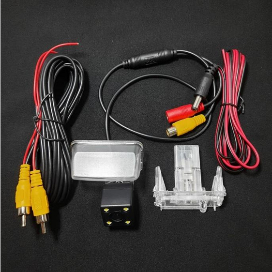 Kamera mundur led Toyota Innova Reborn / Rear camera Innova Reborn / Kamera parkir Led Reborn