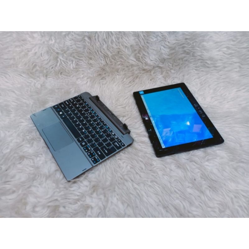 Notebook Acer one 10 plus Ram 2gb HDD 500gb intel Atom Layar sentuh