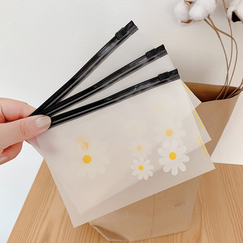 MMM Zipper Bag Organizer Transparan Doff Motif Bunga Daisy Pouch Masker Transparan Karakter Little Chick Zipper Lock Tempat Pensil Wadah Kosmetik Masker Serbaguna