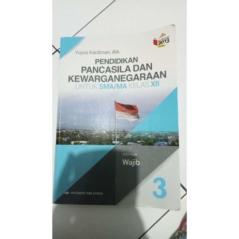 Buku PKN SMA/MA Kelas 12-Penerbit Erlangga.