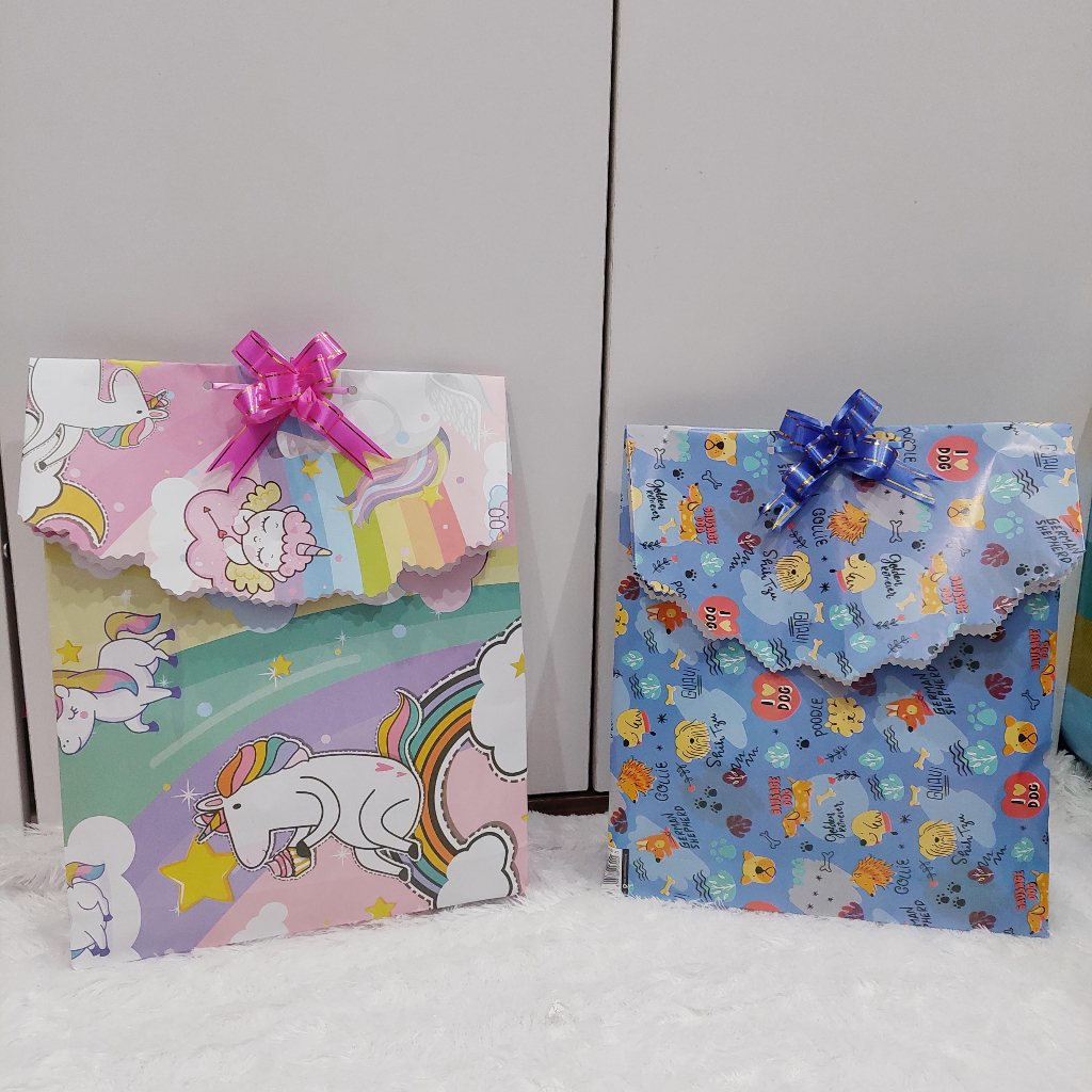 

Kertas Kado Instan / Kantung Kado instan / Bungkus Kado Instan ((MINIMAL PEMBELIAN 3 PCS))