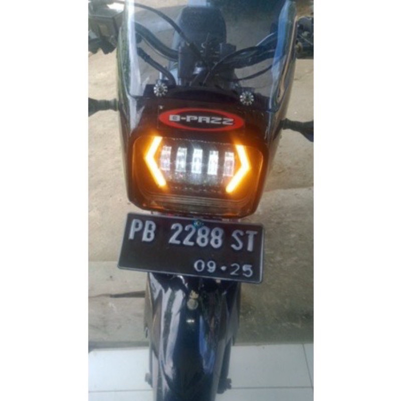 LAMPU DEPAN MOBIL ATAU MOTOR DAYMAKER KOTAK 7INC JIMNY KATANA HEAD LAMP LED DAY MAKER JIMNY KATANA TAFT FEROZA CHEROKEE LAMPU DAYMAKER KOTAK 7inch